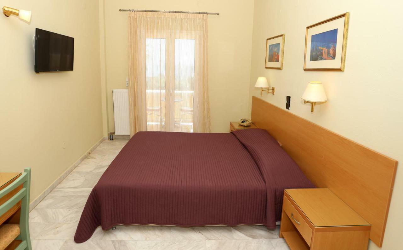 Katerina Hotel Agia Marina  Zewnętrze zdjęcie